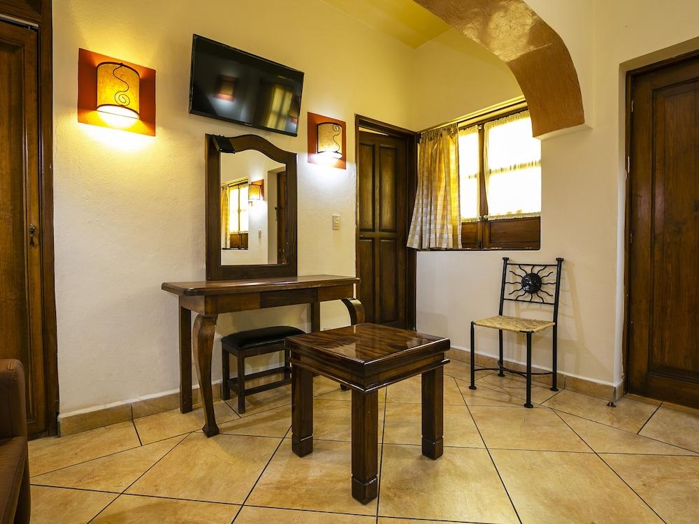 Hotel Casa Del Virrey & Suites Morelia Buitenkant foto