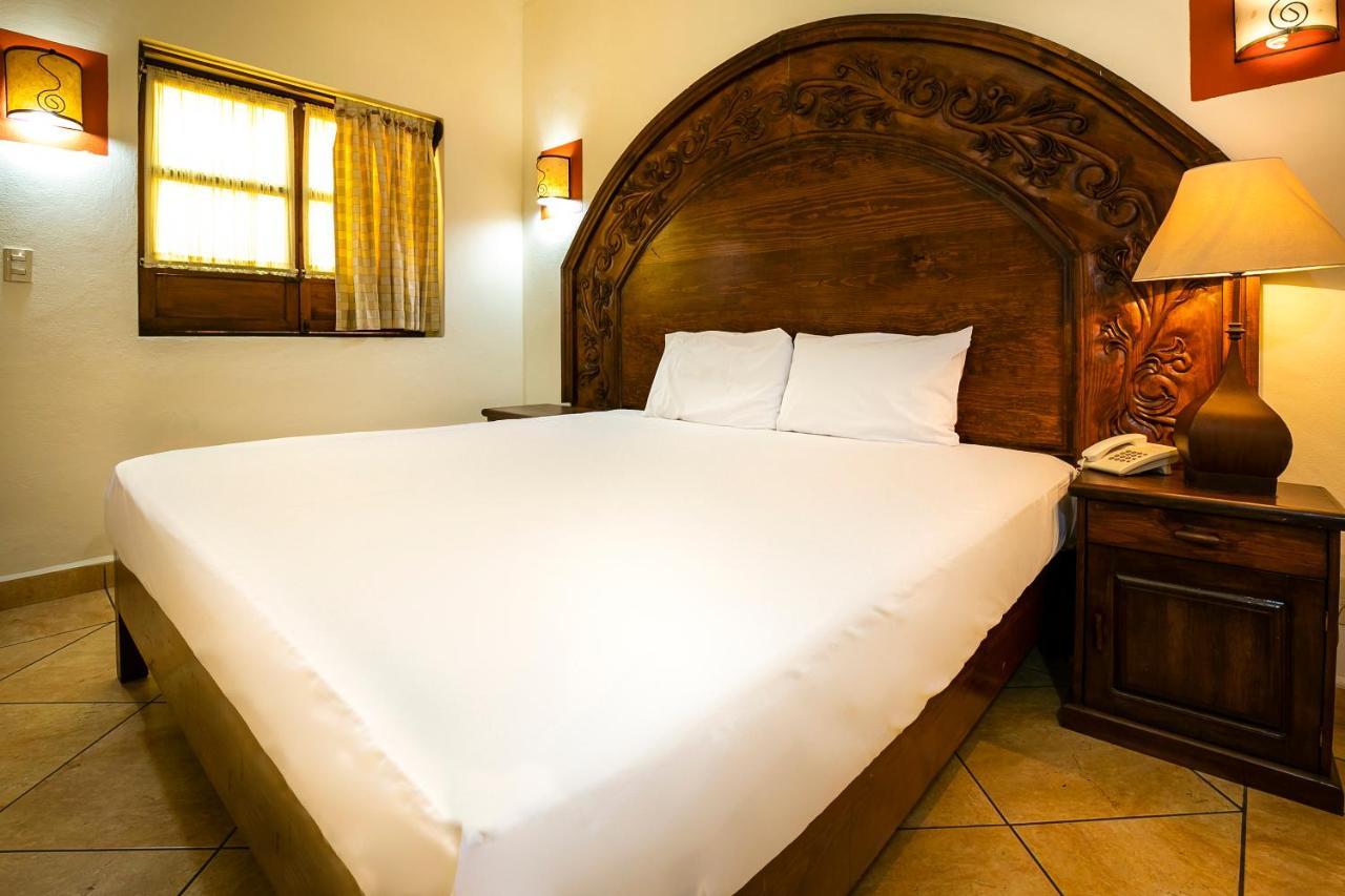 Hotel Casa Del Virrey & Suites Morelia Buitenkant foto