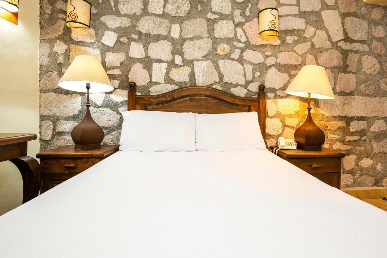 Hotel Casa Del Virrey & Suites Morelia Buitenkant foto