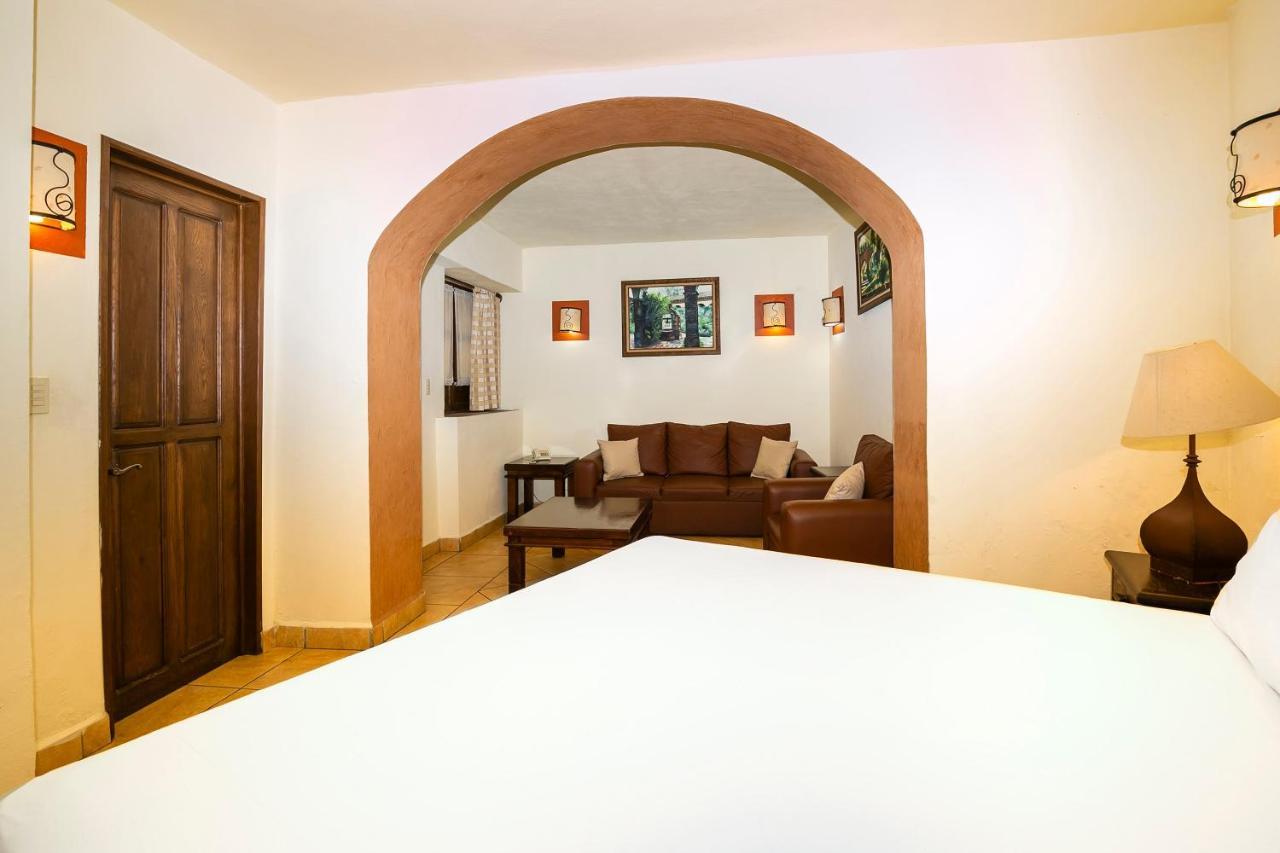 Hotel Casa Del Virrey & Suites Morelia Buitenkant foto