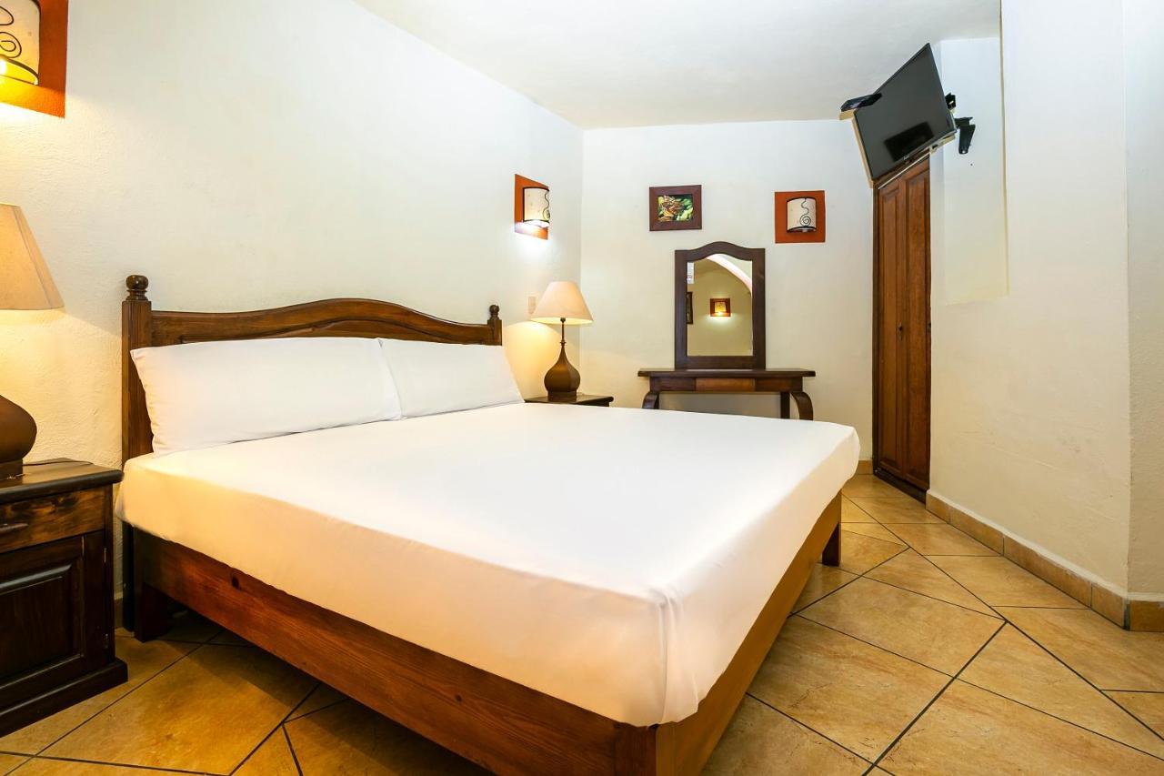 Hotel Casa Del Virrey & Suites Morelia Buitenkant foto